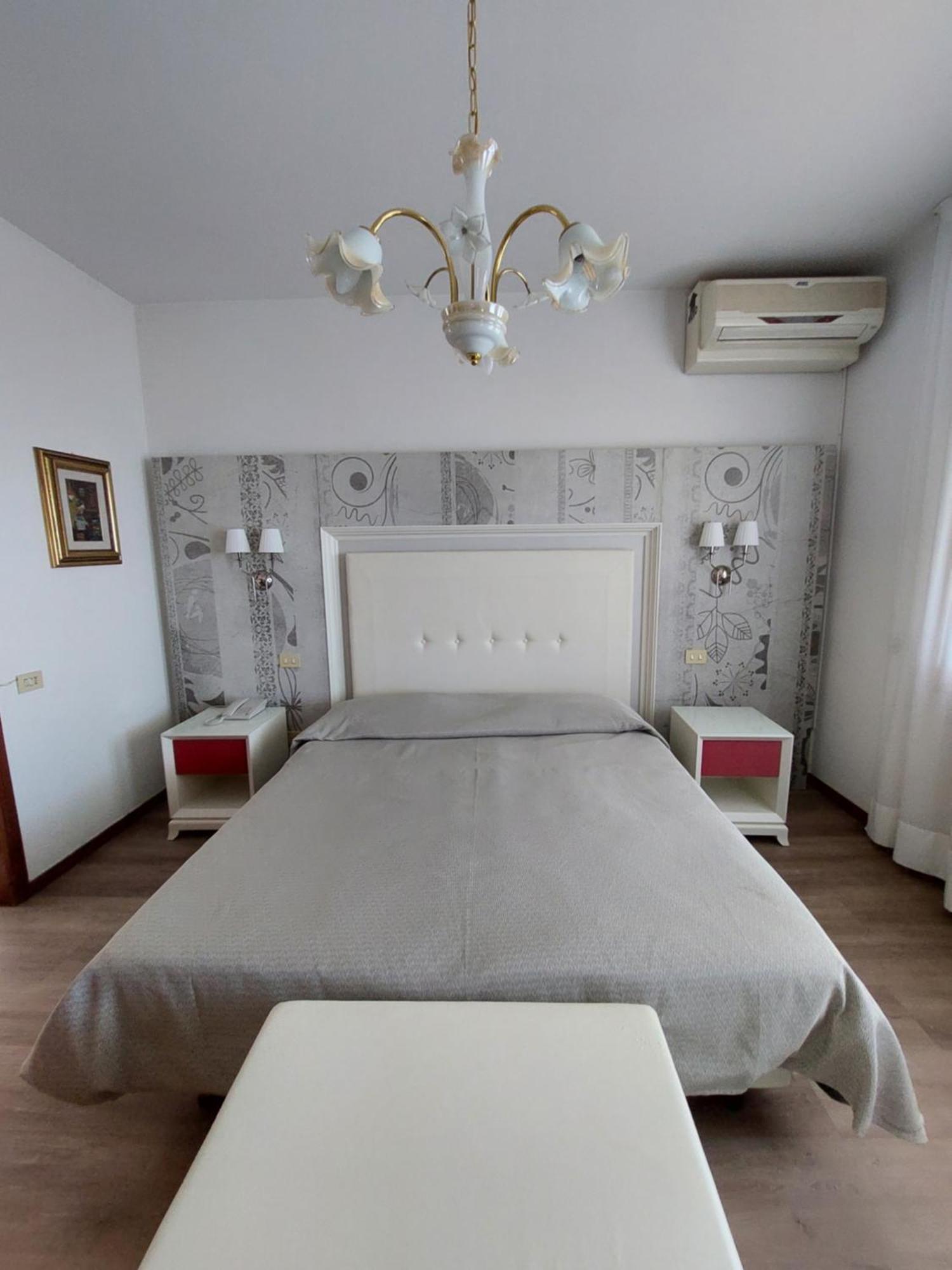 Albergo Alla Pineta Montebelluna Extérieur photo